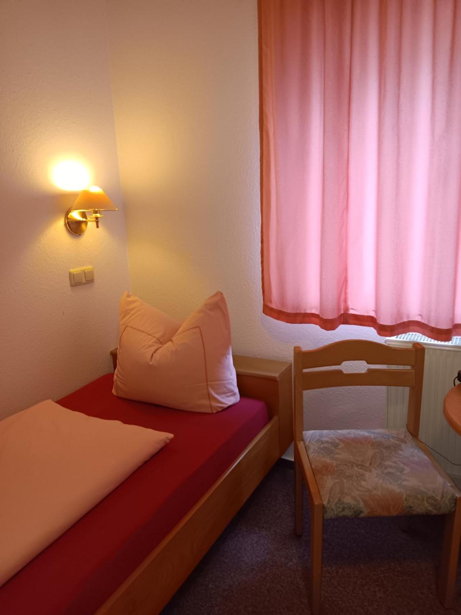 Hotel Burghof Schwarzatal ภายนอก รูปภาพ